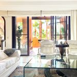 Rent 3 bedroom apartment of 280 m² in Nueva Andalucía