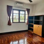 Rent 3 bedroom house of 250 m² in Krung Thep Maha Nakhon