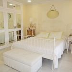 Alquilo 4 dormitorio casa de 180 m² en Málaga