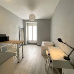 Rent 1 bedroom apartment of 2115 m² in Nantes