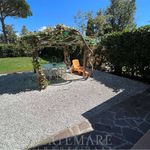Rent 5 bedroom house of 60 m² in Forte dei Marmi