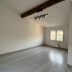 Rent 3 bedroom apartment of 53 m² in Carpentras