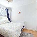 Rent 3 bedroom flat in Croydon