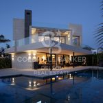Rent 6 bedroom house of 786 m² in Marbella