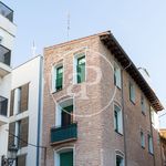 Rent 2 bedroom apartment of 105 m² in València