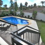 Rent 5 bedroom house of 389 m² in Marbella