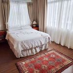 Rent 4 bedroom house of 280 m² in Makkasan