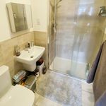 Rent 3 bedroom apartment in Wales