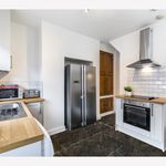 Rent 5 bedroom student apartment in Leeds