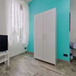 Rent 2 bedroom apartment of 65 m² in Genova