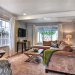 Rent 3 bedroom apartment of 164 m² in Newport Beach