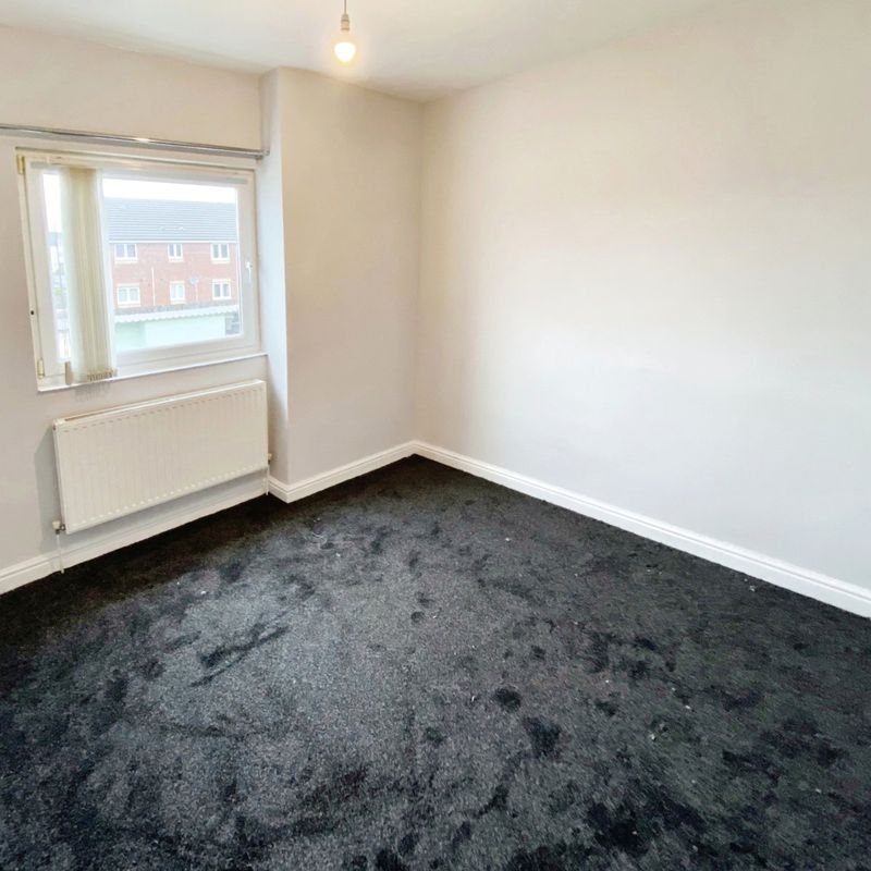 3 bedroom property to let in Bedwas Road, CAERPHILLY - £1,200 pcm Castle Park