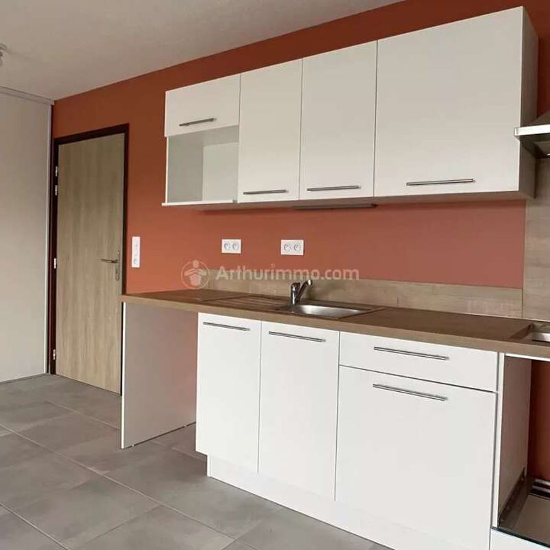 Location appartement 3 pièces 66 m² Albi (81000)