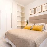 Rent 1 bedroom apartment of 50 m² in Granada