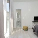 Rent 3 bedroom apartment in Roma