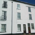 Rent 2 bedroom apartment in Exeter