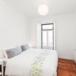 Rent 2 bedroom apartment of 86 m² in Lisboa