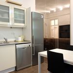 Rent 5 bedroom apartment of 165 m² in Budapest