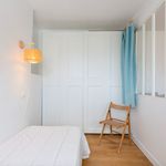 Appartement de 48 m² avec 3 chambre(s) en location à Paris