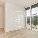 Alquilo 6 dormitorio casa de 450 m² en Madrid