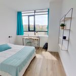 Rent 1 bedroom apartment of 14 m² in Asnières-sur-Seine