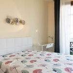Rent a room of 150 m² in Madrid