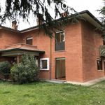 Rent 5 bedroom house of 200 m² in Arese