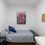 Rent a room of 100 m² in València