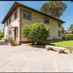 Rent 5 bedroom house of 360 m² in Formello