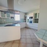 Rent 4 bedroom apartment of 117 m² in Hyères