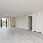 Rent 2 bedroom apartment of 1231 m² in Weston