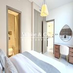 Rent 1 bedroom apartment of 108 m² in Dubai