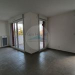 Rent 3 bedroom apartment of 66 m² in Perpignan