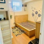 Rent 1 bedroom apartment of 83 m² in Staten Island