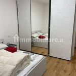 Affitto 3 camera appartamento di 65 m² in Bergamo