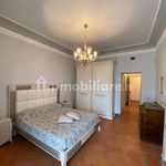 Affitto 5 camera appartamento di 227 m² in Bagno a Ripoli