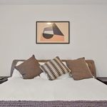 Rent 2 bedroom apartment of 158 m² in Indio