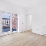 Rent 3 bedroom flat in Enfield
