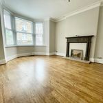 Rent 4 bedroom apartment in Dronfield