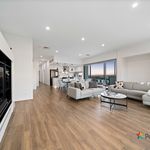 Rent 3 bedroom apartment of 323 m² in Perth