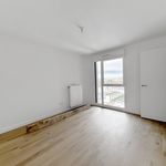 Rent 5 bedroom apartment of 132 m² in Clichy
