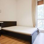 Rent a room of 190 m² in Milan
