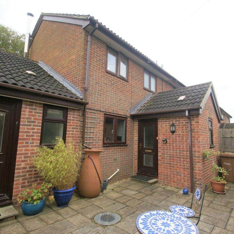 Semi-detached House to rent on Campbell Close Grateley,  SP11 Palestine