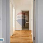 Rent 3 bedroom apartment of 90 m² in Bari