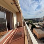 Rent 1 bedroom apartment of 26 m² in Six-Fours-les-Plages