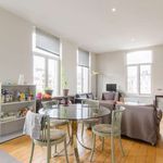 Rent a room of 600 m² in Brussel