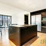 Rent 2 bedroom apartment in Docklands