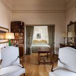 Rent 5 bedroom apartment of 260 m² in Firenze