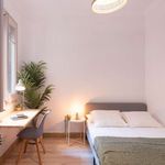 Rent a room of 169 m² in Barcelona