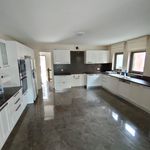 Rent 8 bedroom apartment of 1000 m² in Oran
